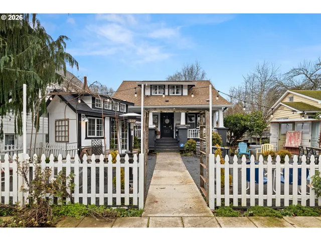 $425,000 | 1721 Dollar Street, West Linn, OR 97068