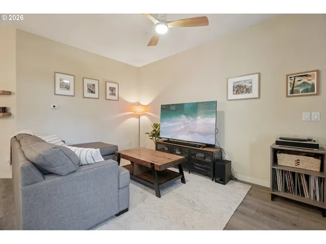 $425,000 | 1721 Dollar Street, West Linn, OR 97068