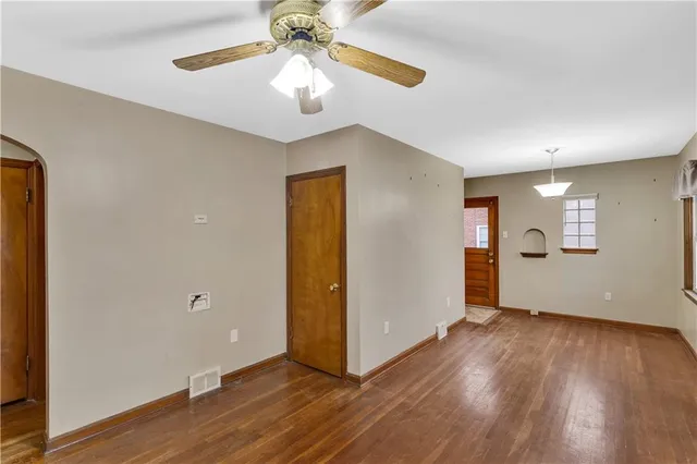 a view of livingroom with hardwood