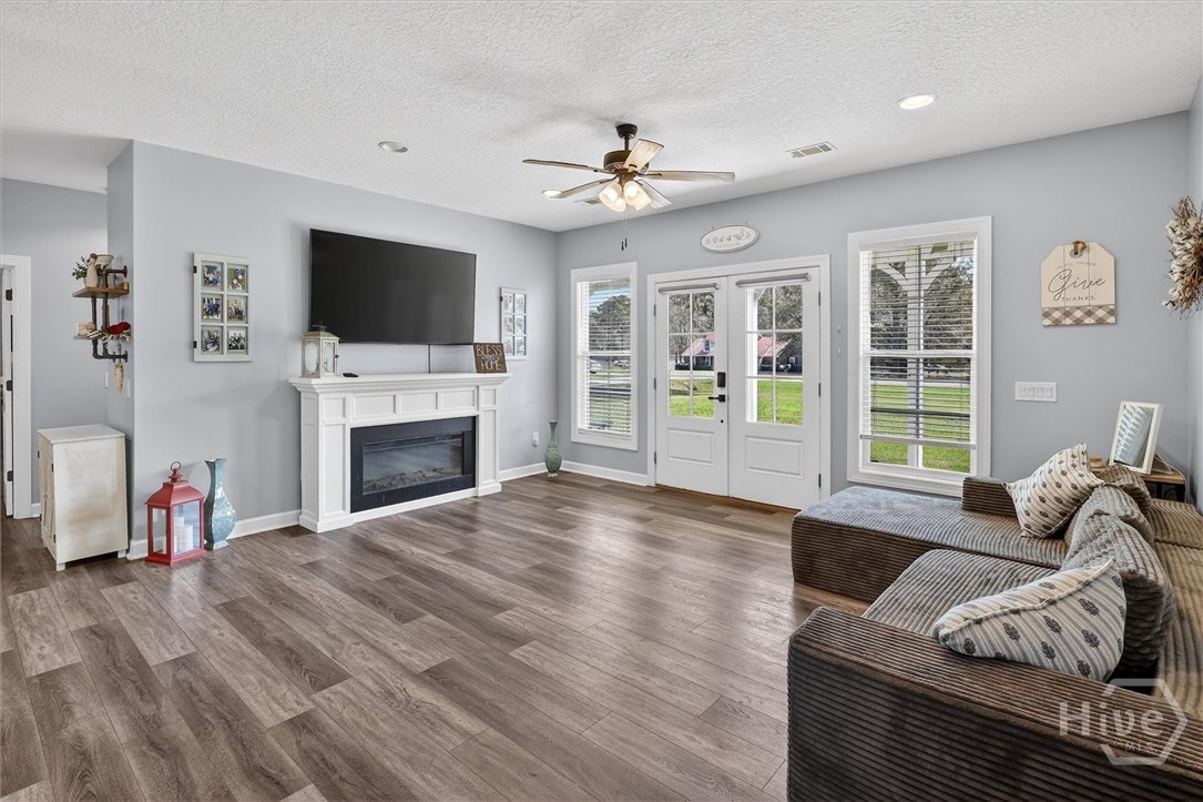 125 Robin Road Thomasville, GA 31792 - Photo 4 of 48