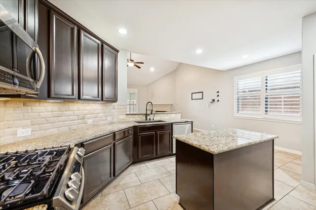 $3,000 | 9106 Silverton Star Lane, Houston, TX 77070