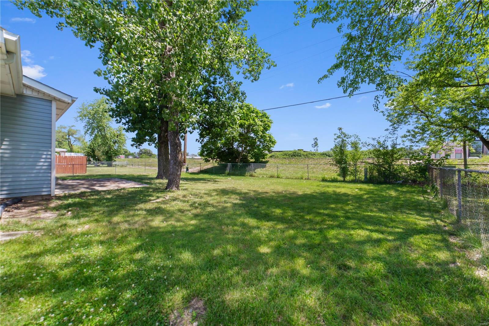 1716 Springhill Drive O'Fallon, MO 63366 - Photo 2 of 24