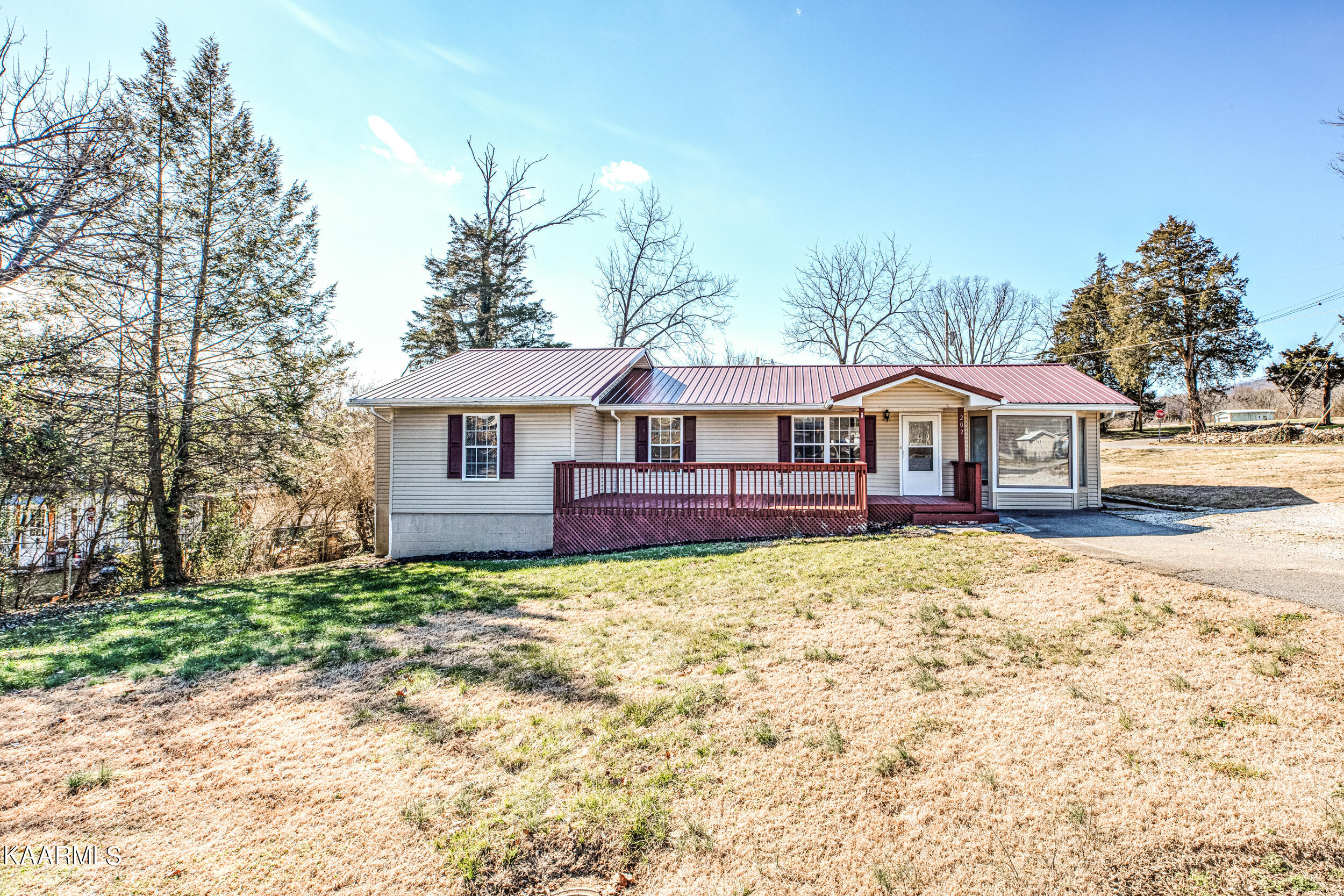 202 S High Knob Rd-1