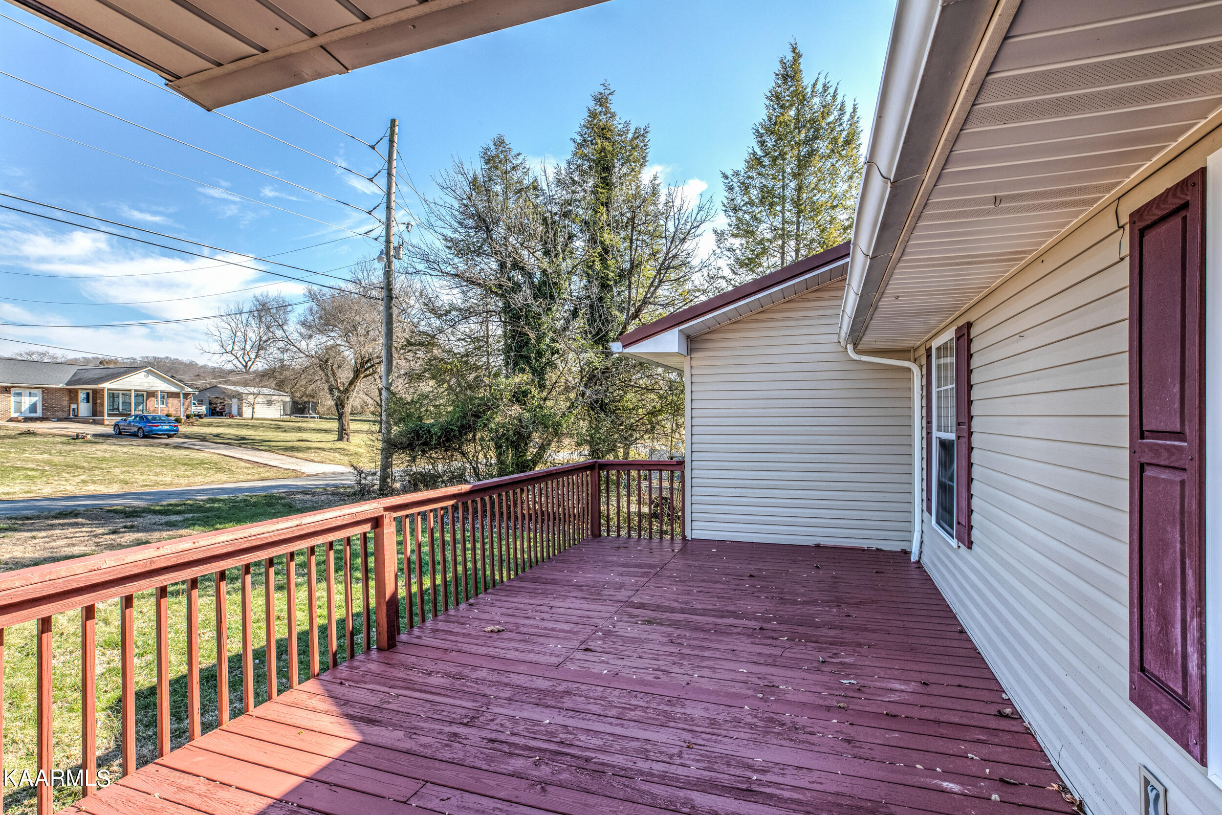 202 S High Knob Rd-3