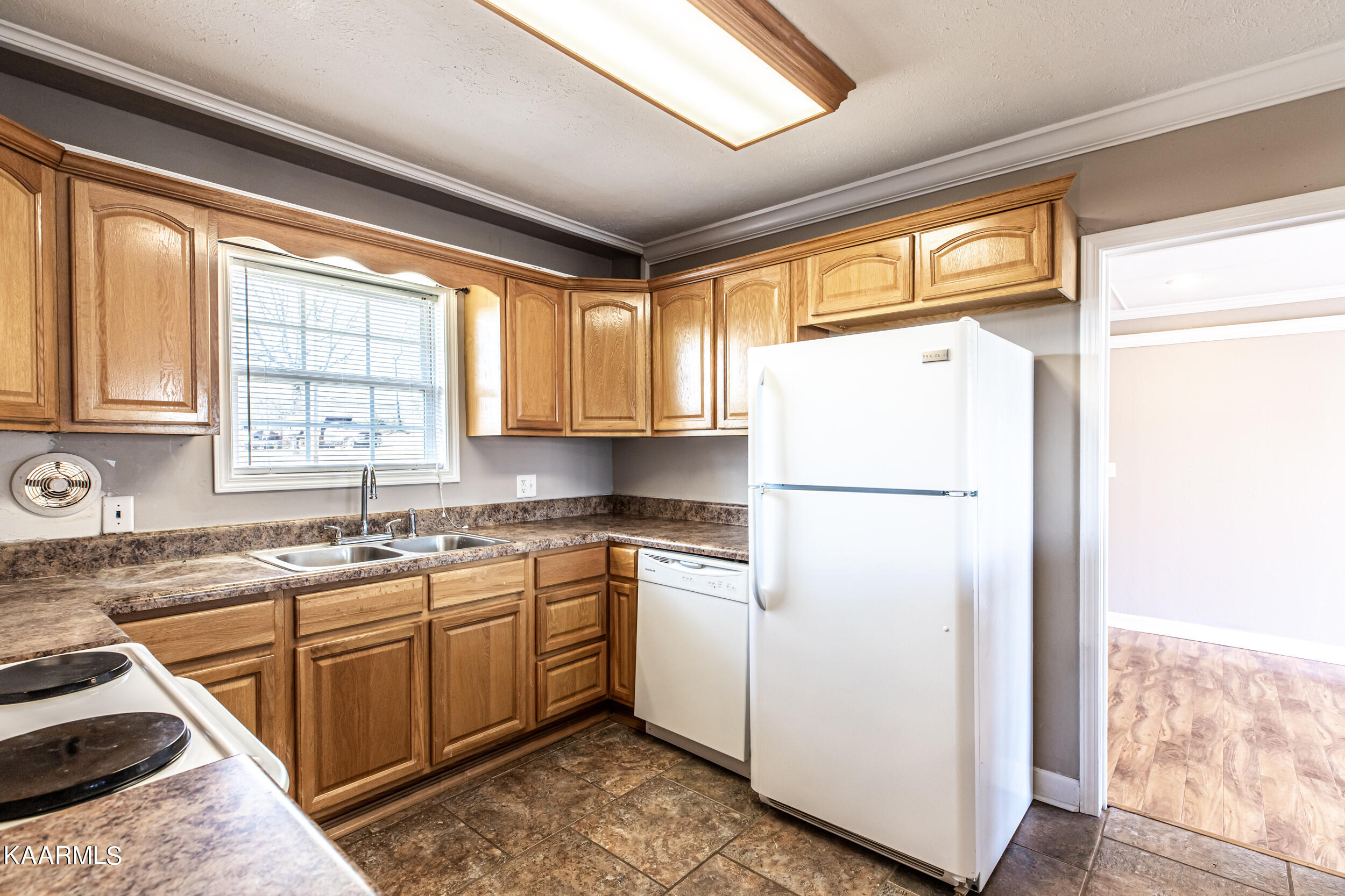202 S High Knob Rd-7