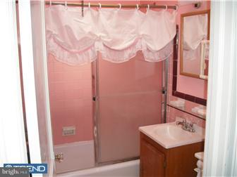 7436 Rugby Street Philadelphia, PA 19138 - Photo 8 of 9 Gallery Image 8