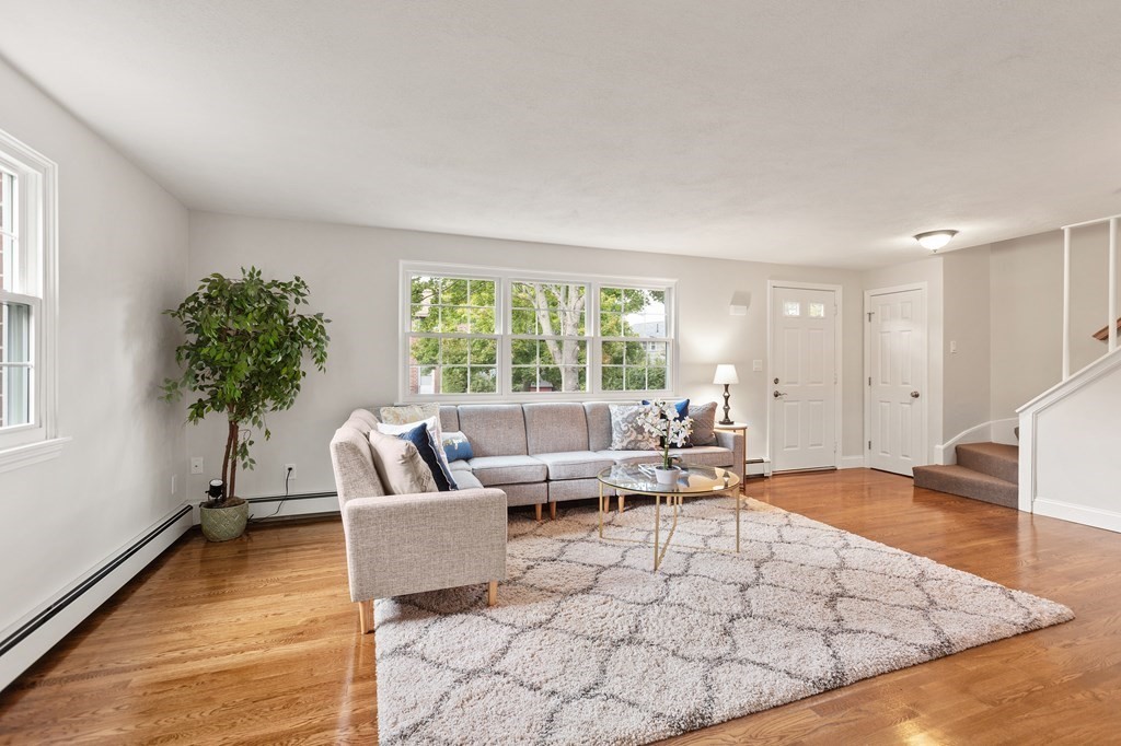 52 Charles Road, Unit 52 Winchester, MA 01890 - Photo 7 of 28