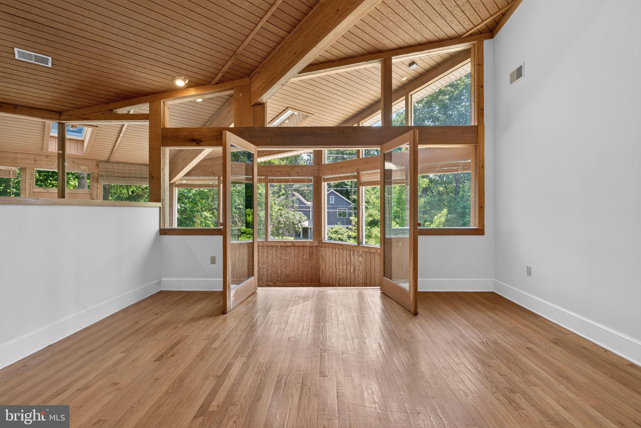 2963 Albemarle Street Northwest Washington, DC 20008 - Photo 11 of 45