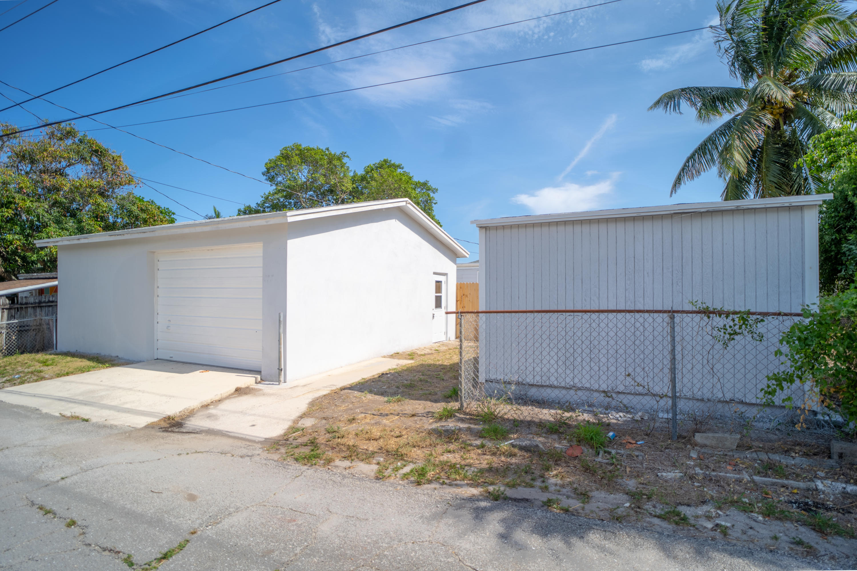 727 Hampton Road West Palm Beach, FL 33405 - Photo 34 of 35 Detached Garage