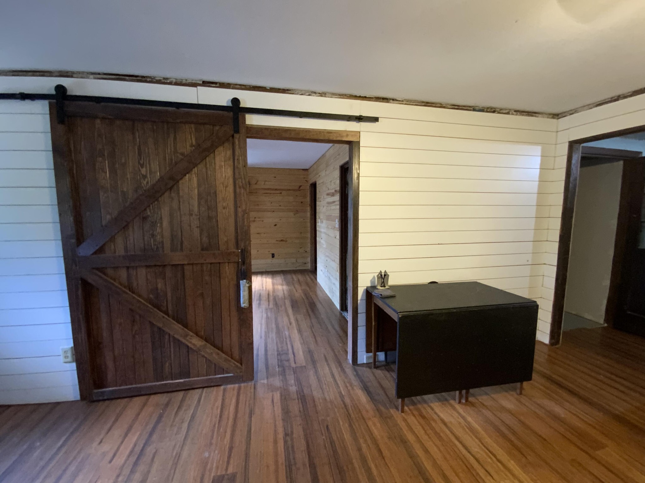 1328 Dogtown Road Ten Mile, TN 37880 - Photo 4 of 16 a view of balcony with wooden floor and stairs