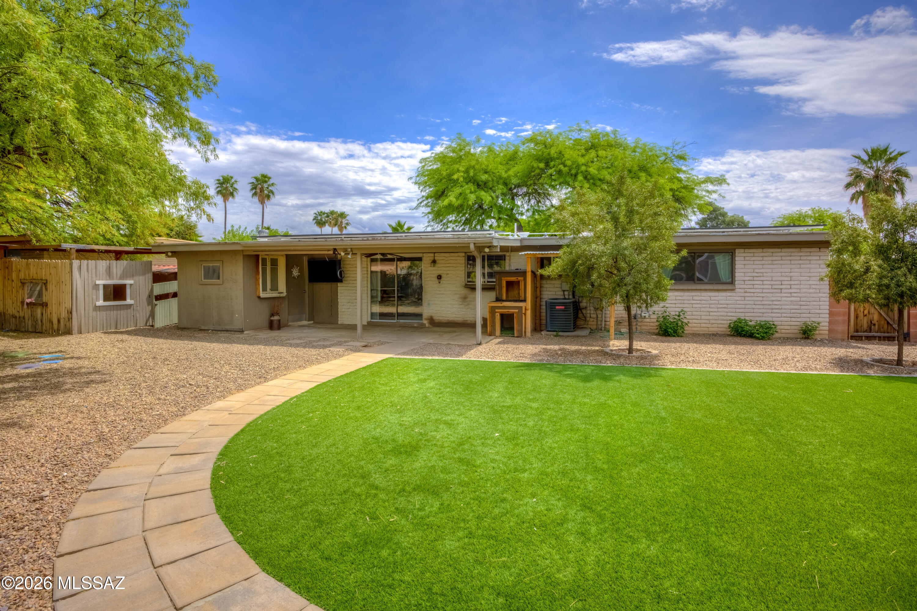 8437 East Rolling Ridge Street Tucson, AZ 85710 - Photo 29 of 33