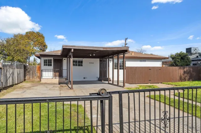 $339,998 | 4366 North Holt Avenue, Fresno, CA 93705