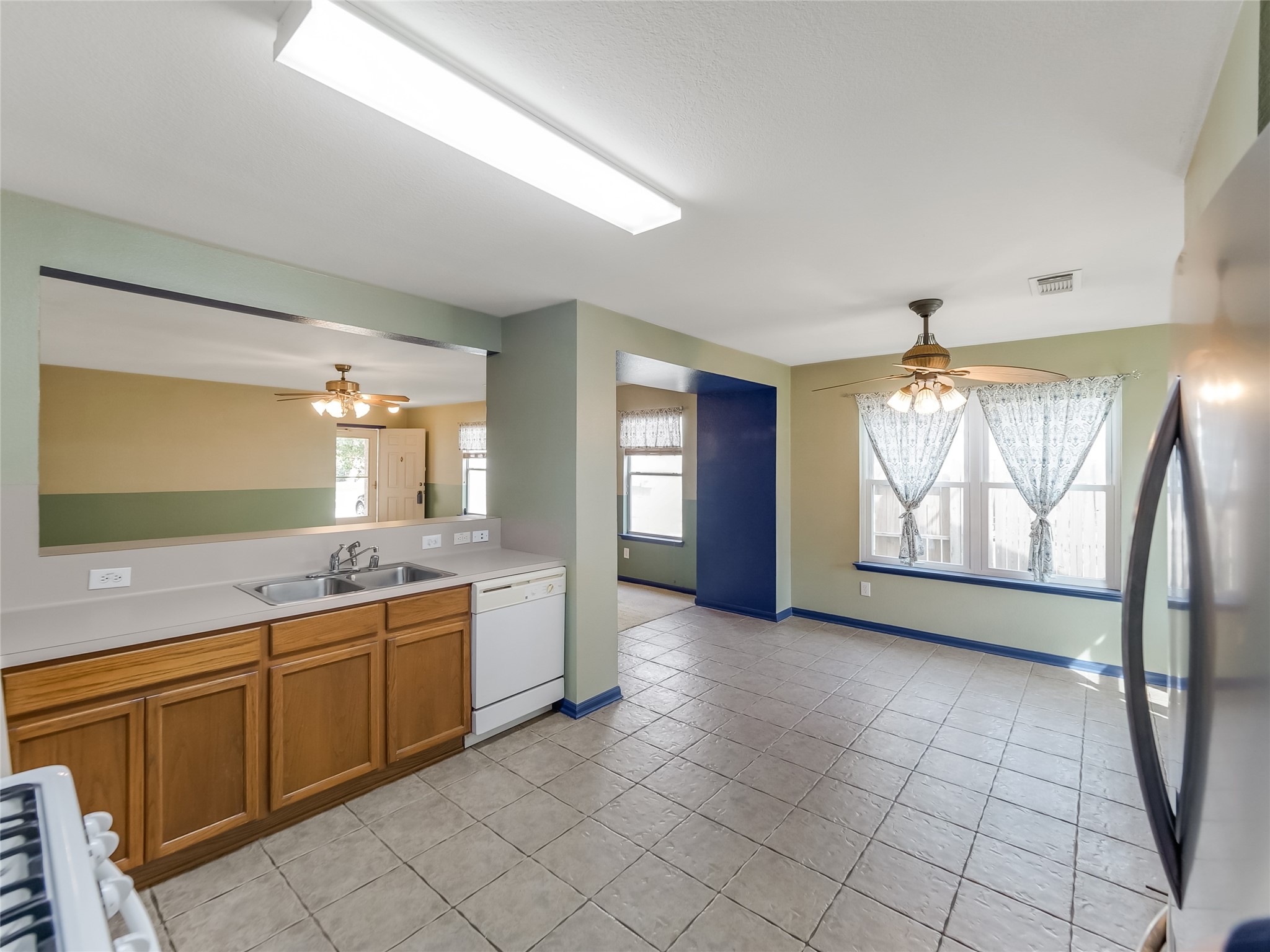 20911 Harvest Terrace Lane Spring, TX 77379 - Photo 7 of 27 Kitchen