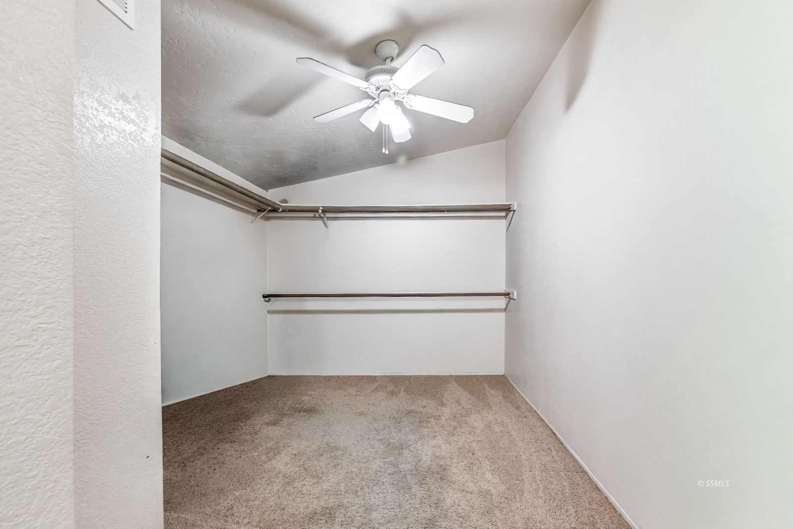 680 East Kendall Avenue Ridgecrest, CA 93555 - Photo 33 of 49