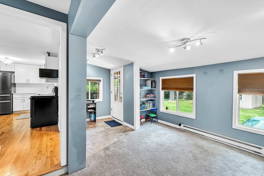 99 Pine Acre Road Springfield, MA 01129 - Photo 15 of 37