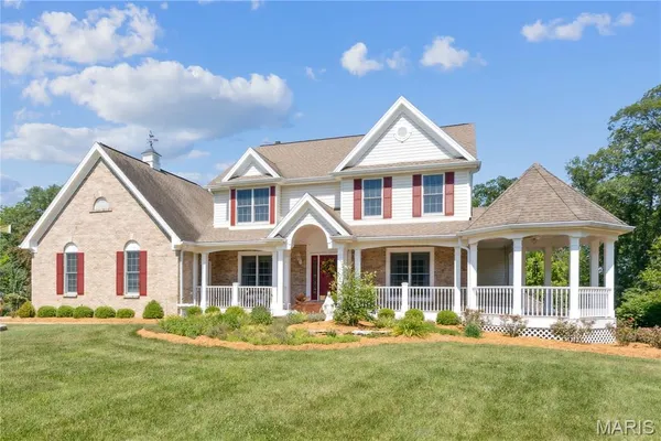 $950,000 | 1605 High Sierra Drive, Foristell, MO 63348
