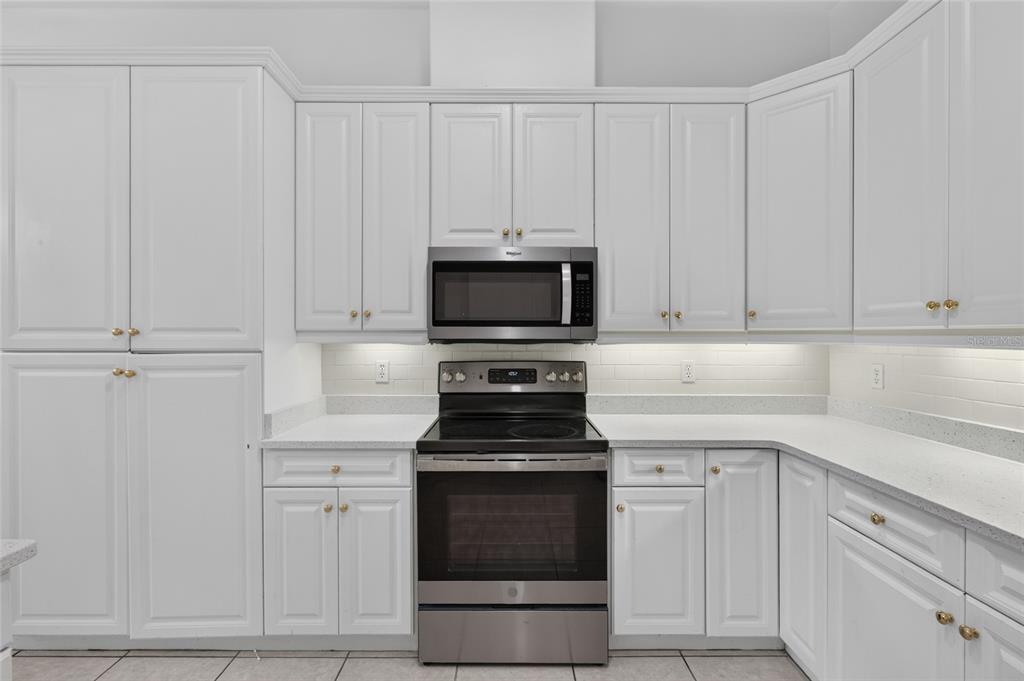 914 Southwest 83rd Terrace Gainesville, FL 32607 - Photo 17 of 42