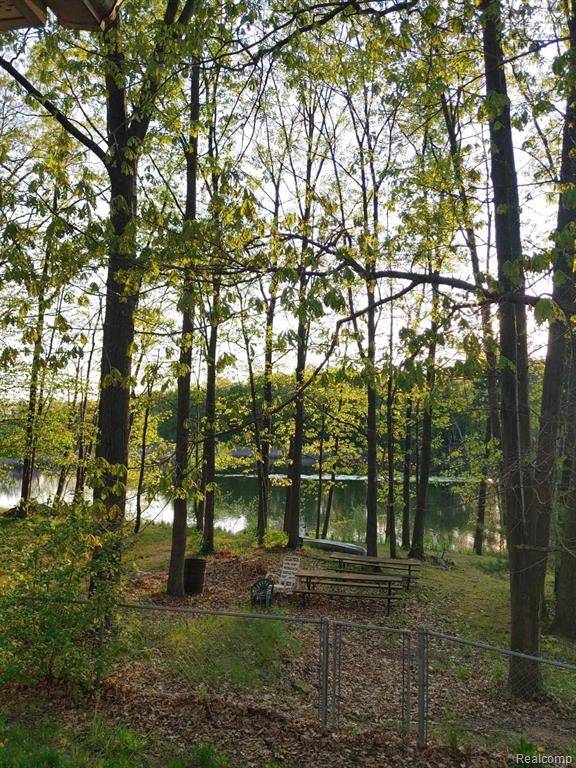 1816 Peppermill Road Lapeer, MI 48446 - Photo 16 of 31 Gallery Image 16