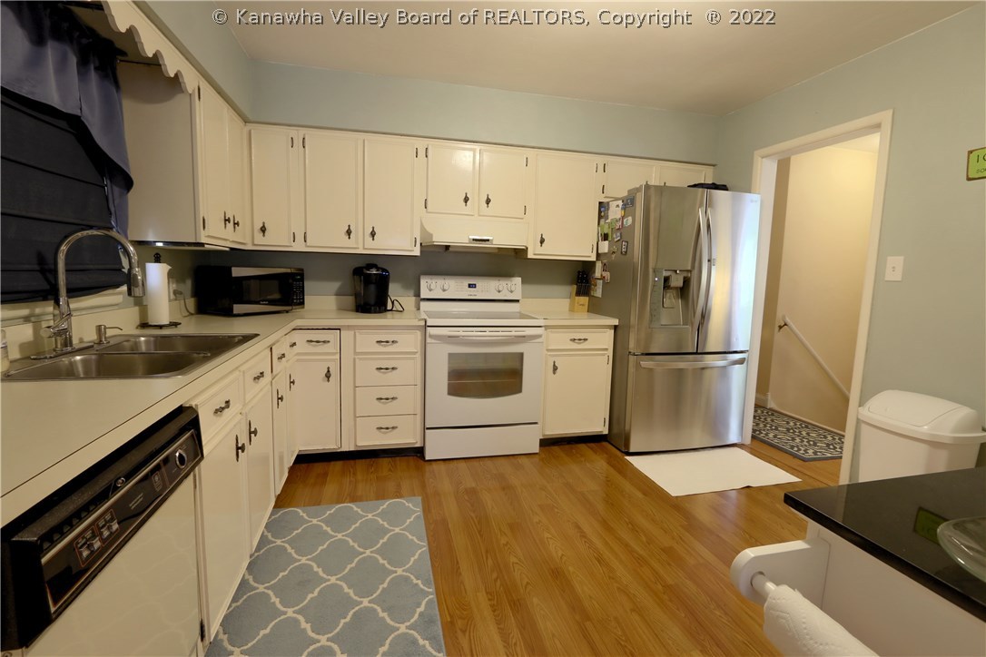 899 Valley Road Charleston, WV 25302 - Photo 5 of 14 Gallery Image 5