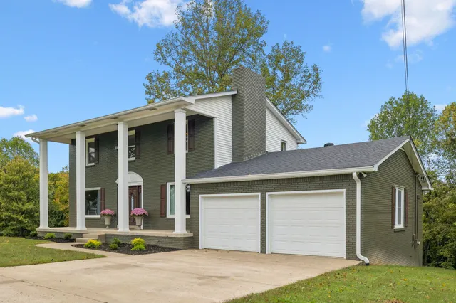 $499,900 | 213 Pea Ridge Road, Elmwood, TN 38560