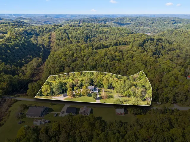 $499,900 | 213 Pea Ridge Road, Elmwood, TN 38560