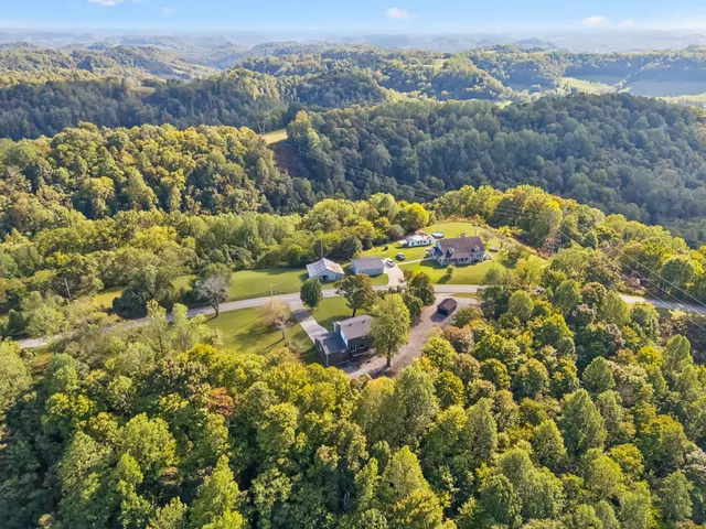 $499,900 | 213 Pea Ridge Road, Elmwood, TN 38560