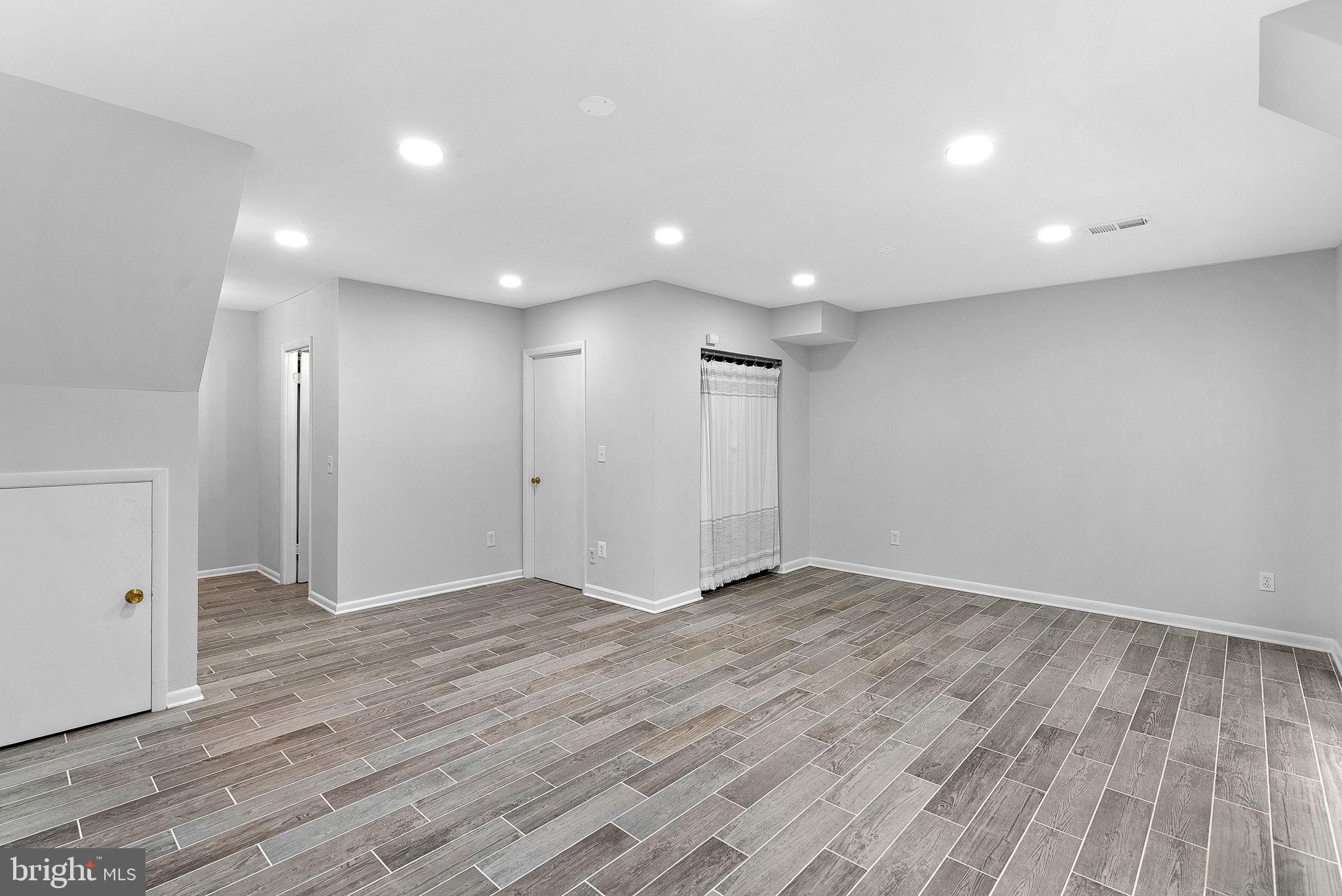 11986 Barrel Cooper Court Reston, VA 20191 - Photo 35 of 45