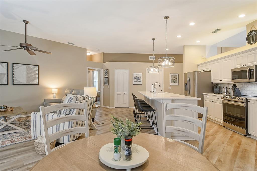 6738 Pleasant Hill Road Bradenton, FL 34203 - Photo 9 of 93
