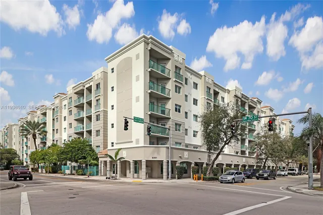 $300,000 | 6001 Southwest 70th Street, Unit 249, South Miami, FL 33143
