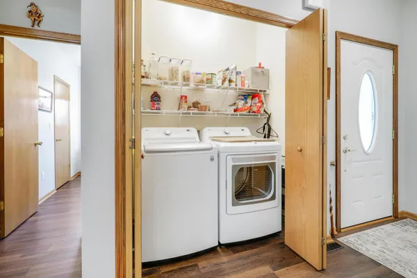 $329,900 | 598 Meadow Lane, Norwood Young America, MN 55397