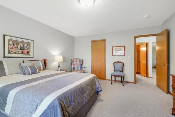 $329,900 | 598 Meadow Lane, Norwood Young America, MN 55397