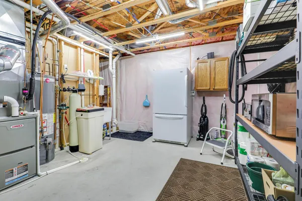 $329,900 | 598 Meadow Lane, Norwood Young America, MN 55397