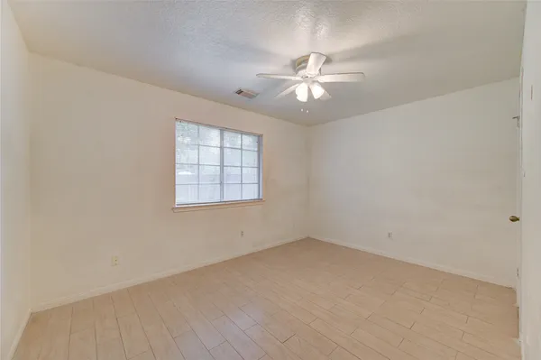 $1,925 | 2915 Blue Mist Drive, Sugar Land, TX 77498