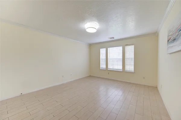 $1,925 | 2915 Blue Mist Drive, Sugar Land, TX 77498