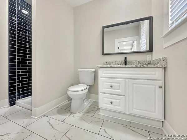 $1,995 | 147 St Francis Avenue, San Antonio, TX 78204