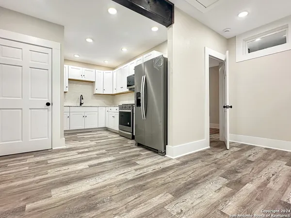 $1,995 | 147 St Francis Avenue, San Antonio, TX 78204