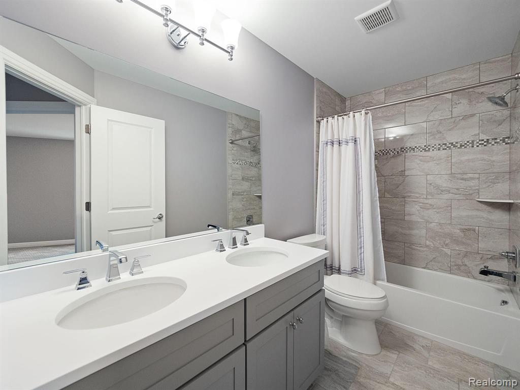 4170 Oak Arbor Drive Rochester, MI 48306 - Photo 15 of 22