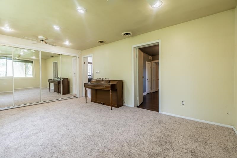 1429 East Resthaven Road Peoria, IL 61615 - Photo 16 of 37 Gallery Image 16