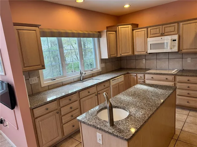 $599,900 | 3 Apple Blossom Way, West Warwick, RI 02893