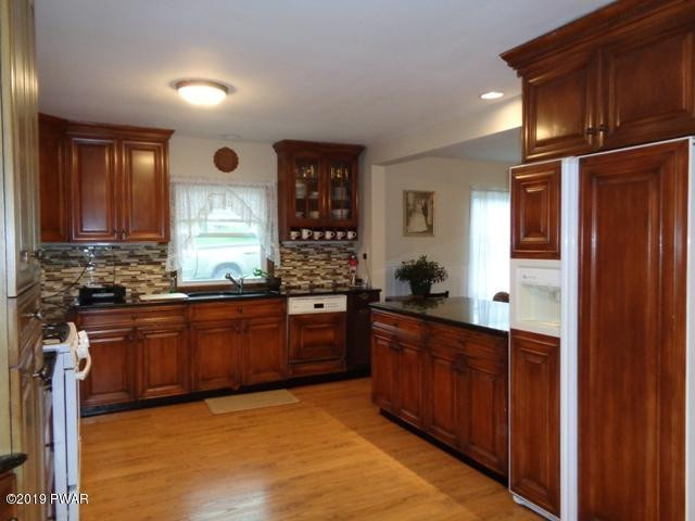 347 Swamp Brook Road Hawley, PA 18428 - Photo 13 of 32