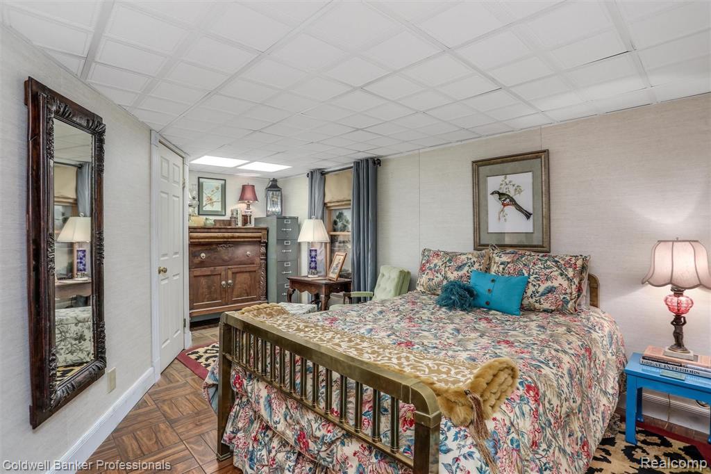 9865 Pine Knob Road Clarkston, MI 48348 - Photo 35 of 56
