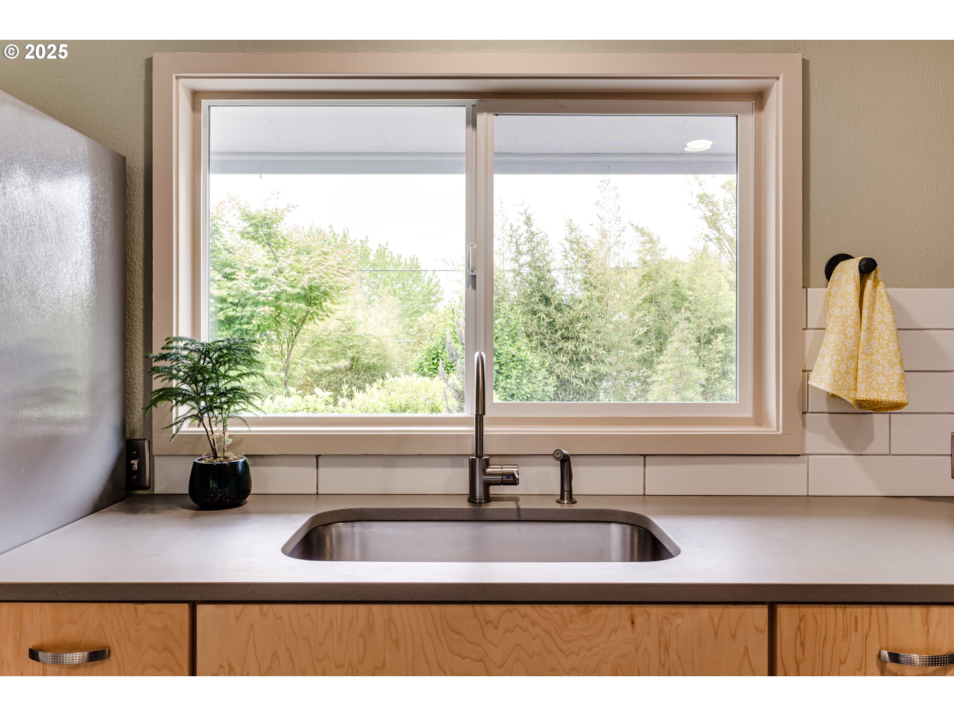 3140 Onyx Street Eugene, OR 97405 - Photo 14 of 32