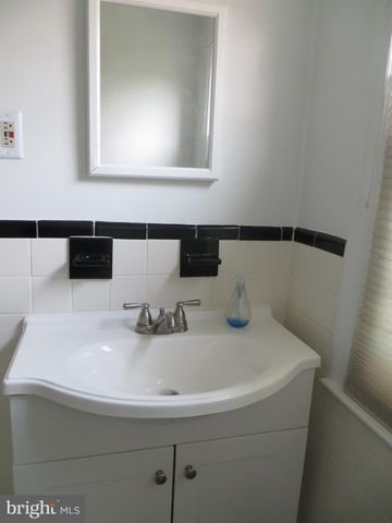 $1,850 | 2242 Washington Avenue, Unit W303, Silver Spring, MD 20910