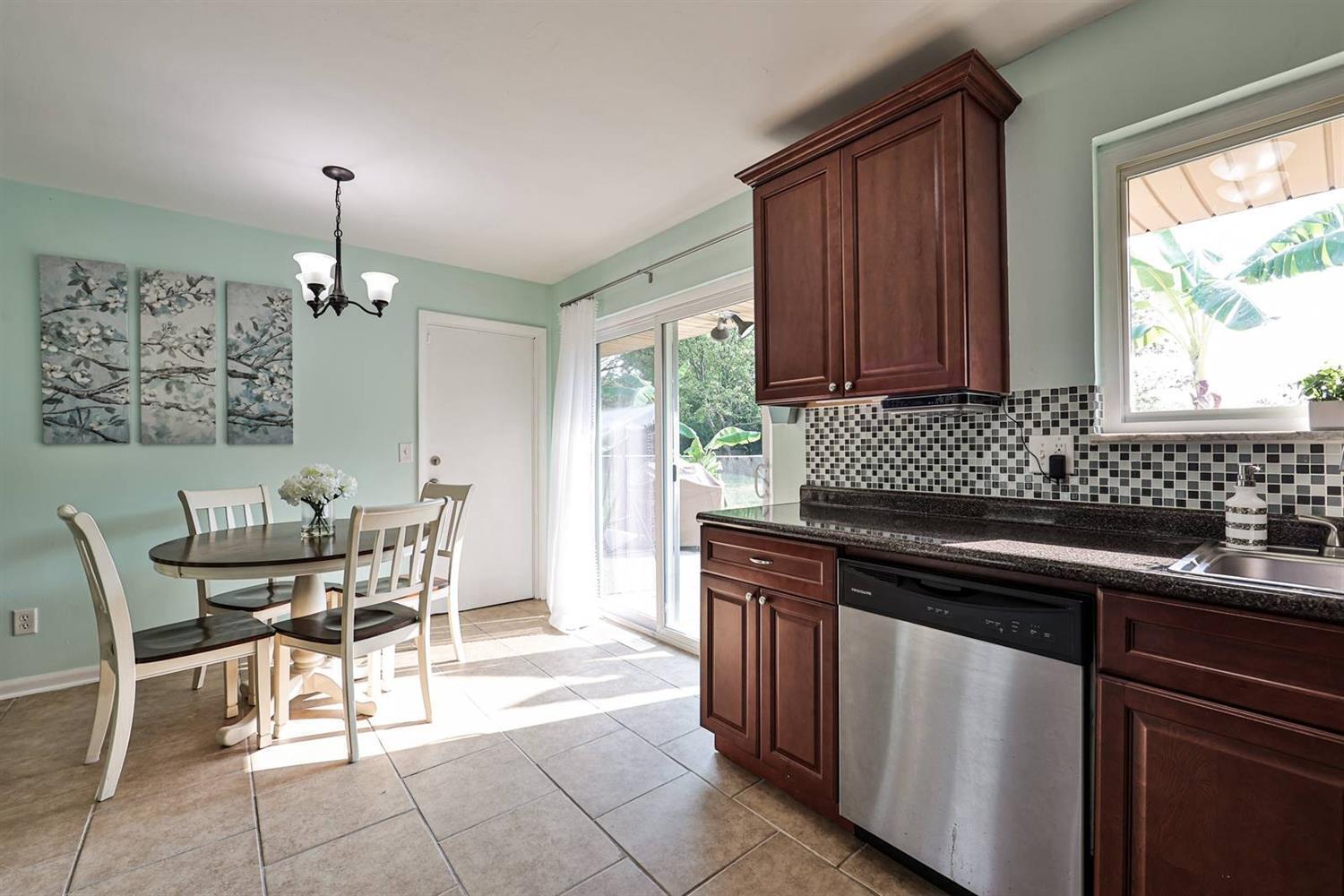 11654 Hanover Road Forest Park, OH 45240 - Photo 10 of 26 Gallery Image 10