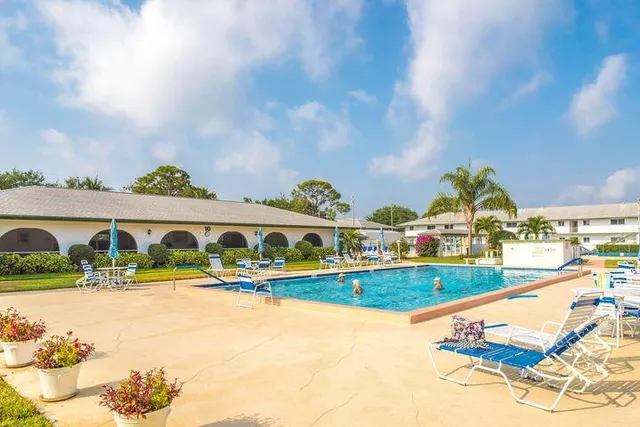 $2,350 | 11 Westwood Avenue, Unit 103A, Tequesta, FL 33469