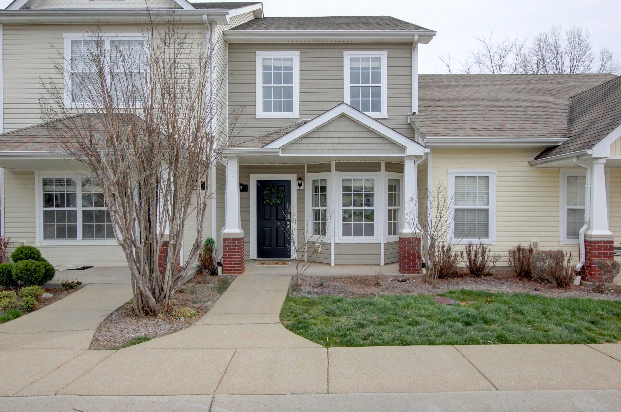 35 Ellington Terrace, Clarksville, TN 37040 Compass