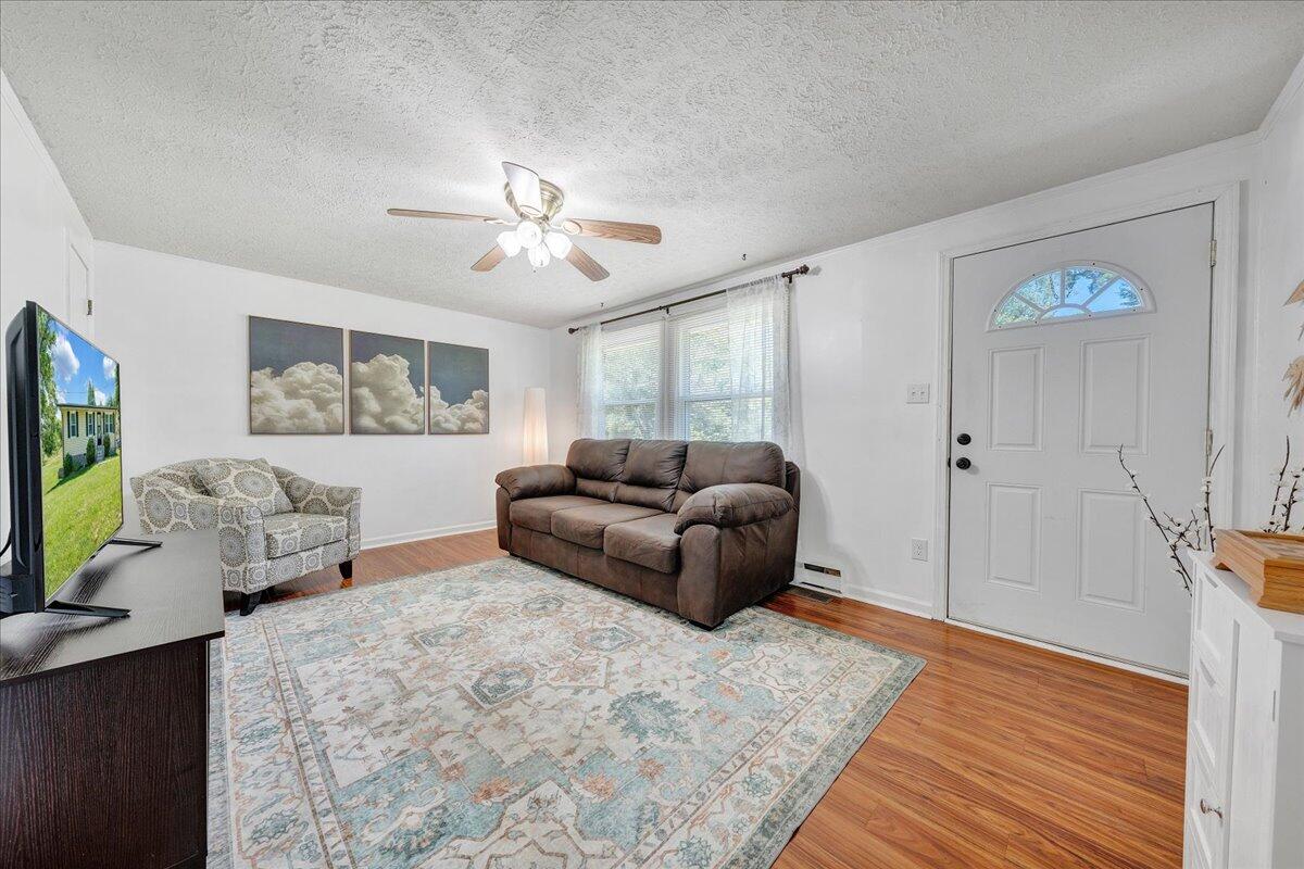 3756 Goose Dam Road Rocky Mount, VA 24151 - Photo 5 of 32 04-MIB01457