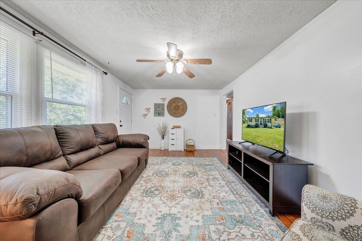 3756 Goose Dam Road Rocky Mount, VA 24151 - Photo 6 of 32 05-MIB01466