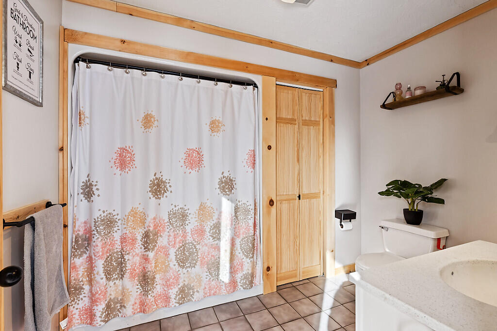 451 Thurston Hill Road Madison, ME 04950 - Photo 30 of 63 53_BP5A1068_DxO_mls