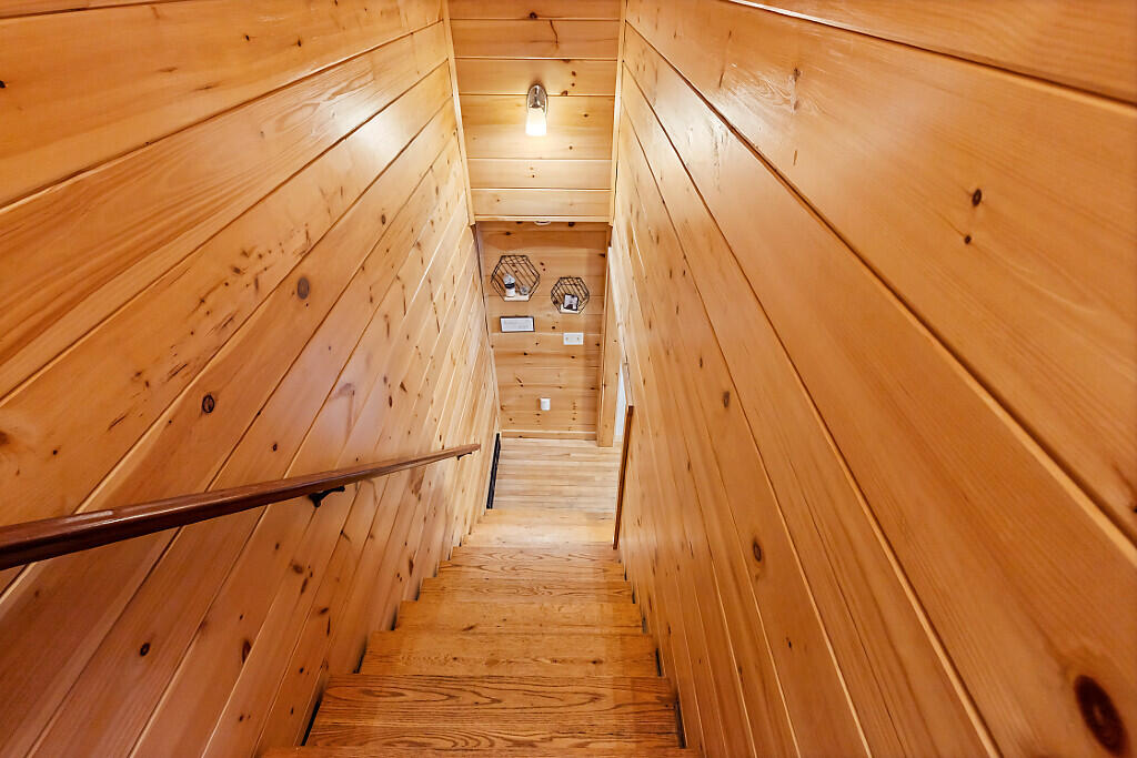 451 Thurston Hill Road Madison, ME 04950 - Photo 48 of 63 69_BP5A1020_DxO_mls